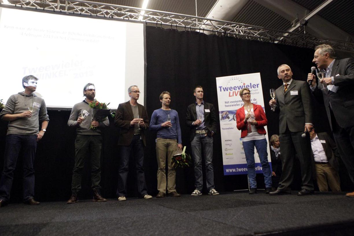 De drie finalisten werden bekend gemaakt tijdens Tweewieler Live. Een van hen wordt Tweewielerwinkel van het Jaar 2013. Maar wie? 