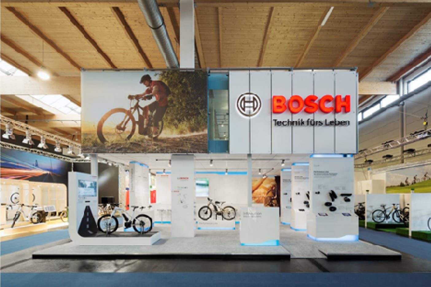 Bezoekers kunnen op de stand het verschil tussen de verschillende lijnen ervaren.