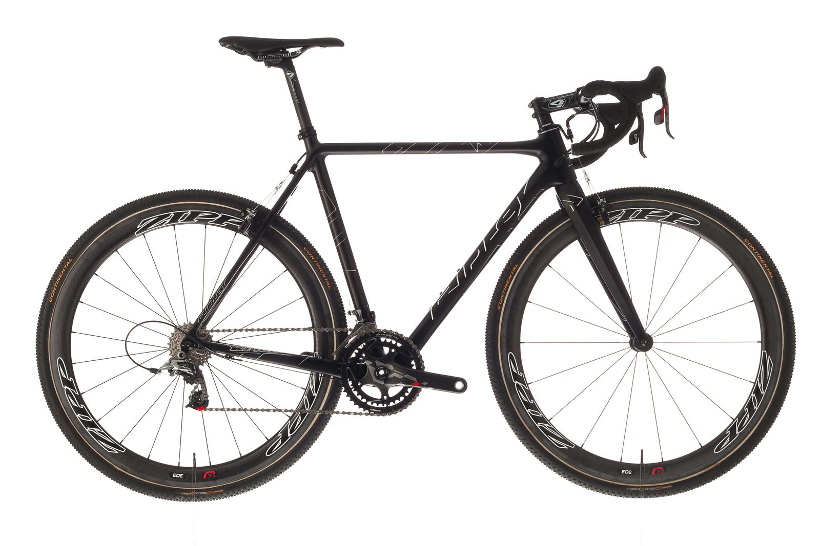 Het gewicht van de complete X-Night SuperLight is slechts 6.46 kg en heeft een speciale ultralichte lak om het exclusieve karakter nog verder te benadrukken.