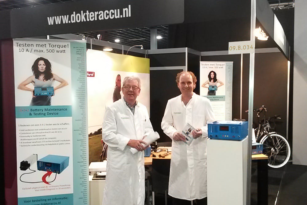 Met behulp van de 4-4-2 BMT accu tester kunnen veel kleine storingen in de werkplaats geanalyseerd en eventueel verholpen worden, waardoor de accu niet altijd opgestuurd hoeft te worden.