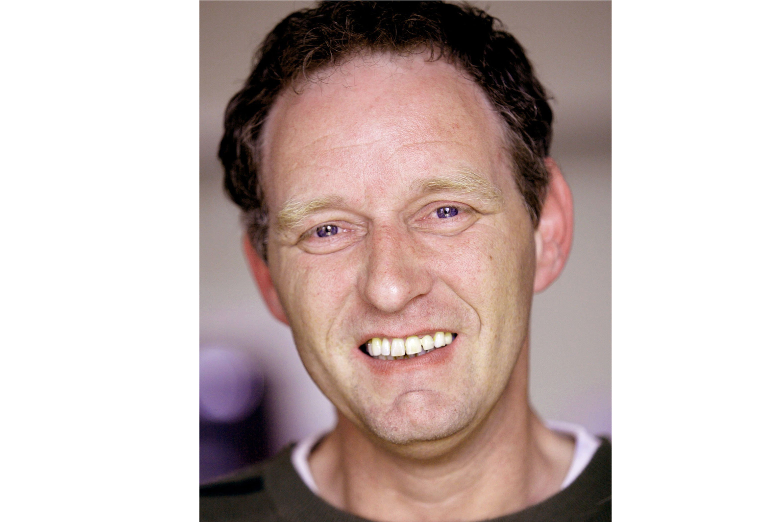 Om 18,00 uur start Piet met filmen bij de receptie van camping de Holle Poarte.in Makkum.