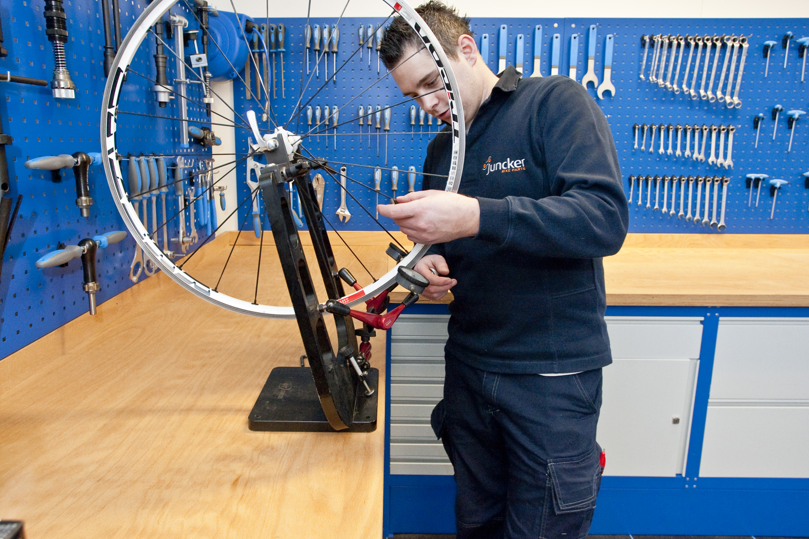 De totale loonkostensubsidie per leerling is 1.350 euro voor een schooljaar van tien maanden, wat neerkomt op 135 euro per maand.