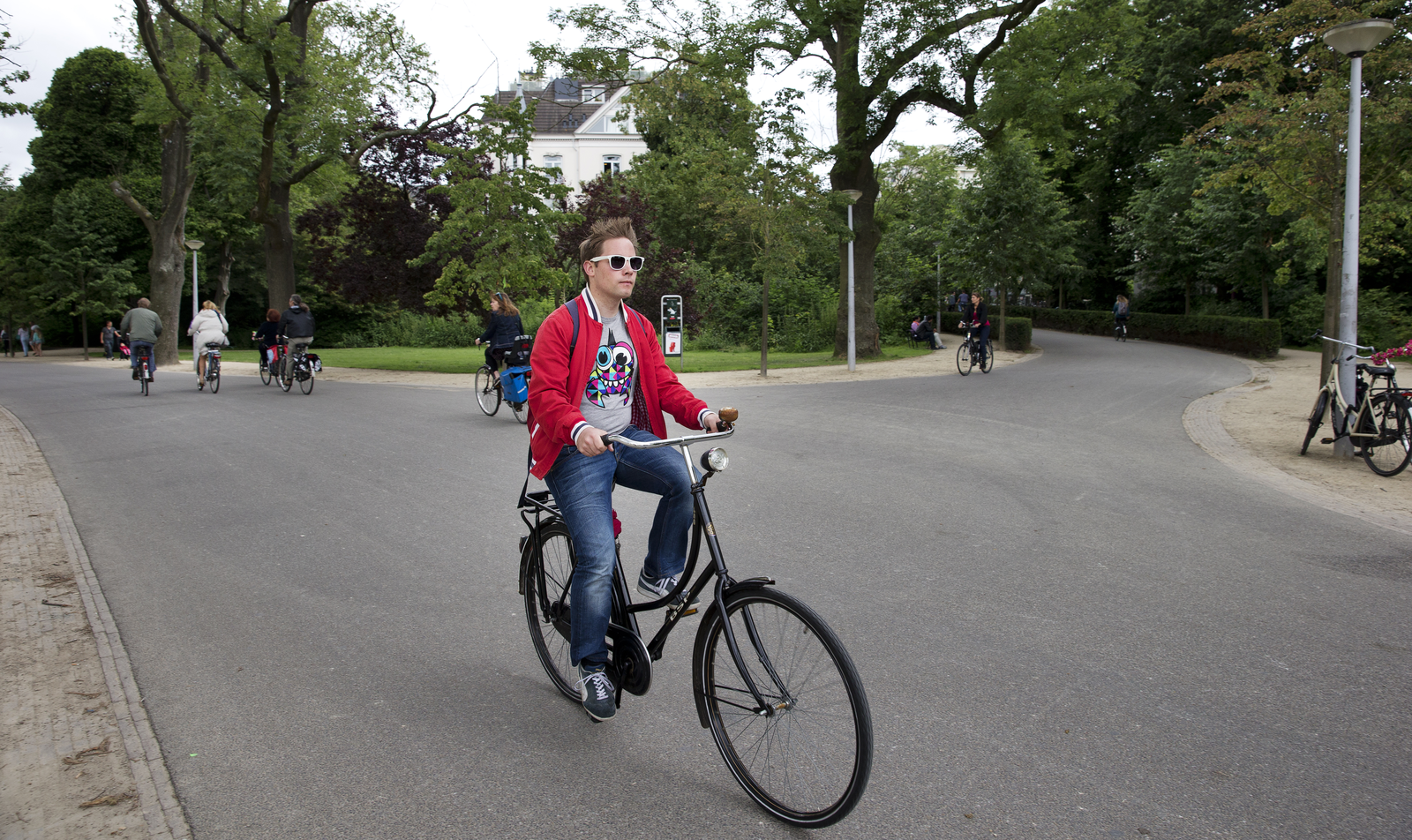 Door de tegenvallende verkoopcijfers binnen ‘branchevreemd’ profiteert de vakhandel duidelijk van de aantrekkende vraag naar nieuwe fietsen. 
