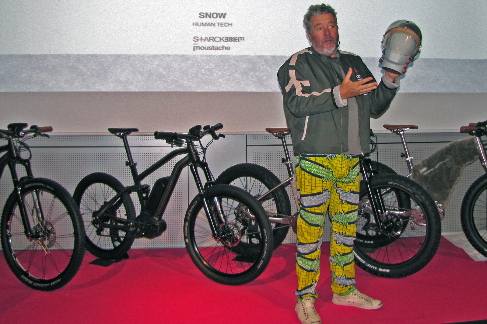 Philippe Starck ontwikkelde voor het Franse Moustache de nieuwe fietsenlijn M.A.S.S.