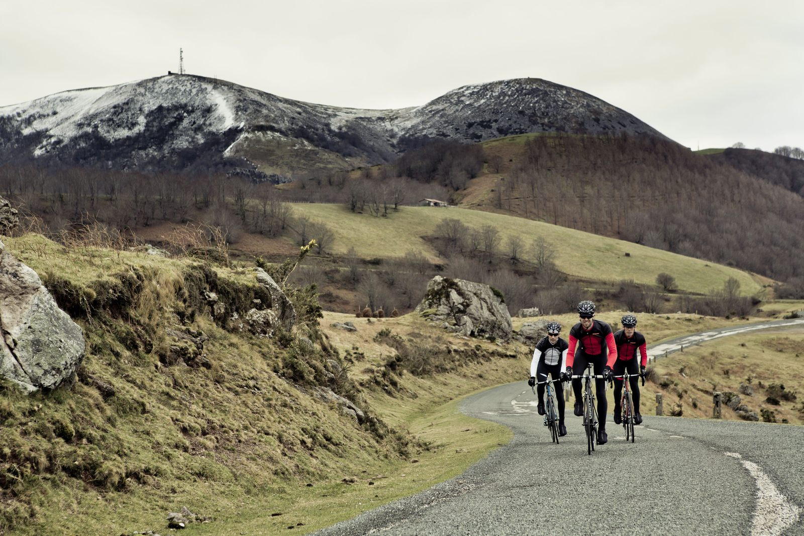 Juncker Bike Parts is per 1 september exclusief distributeur van Etxeondo fietskleding. 