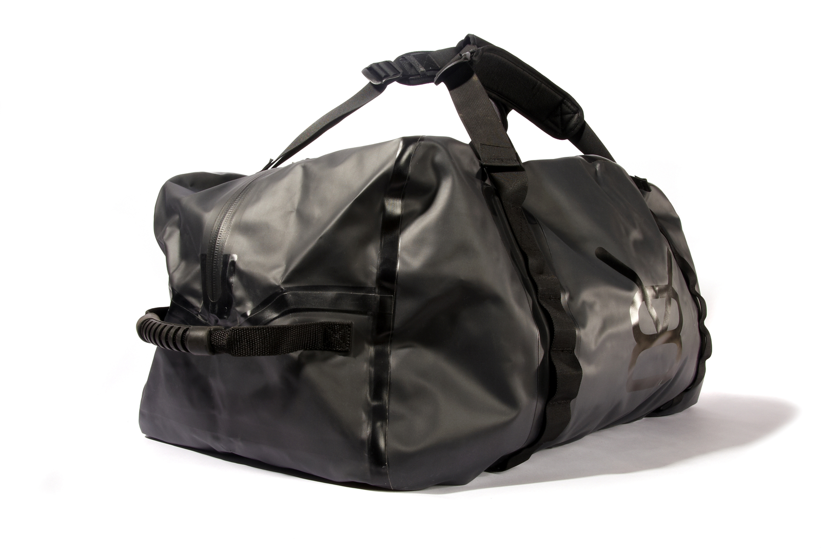 V8 Equipment maakt oersterke tassen, jassen en andere outdoor producten.