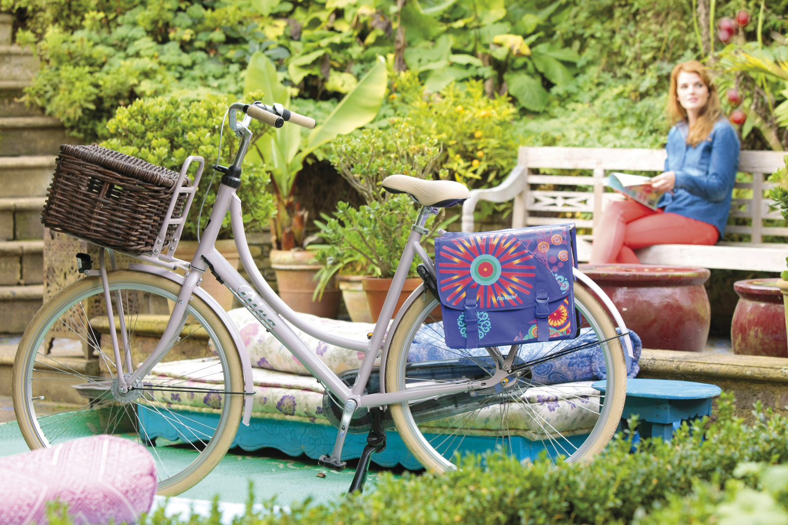 Naast de dubbele tas is er ook een shopper tas Indra.