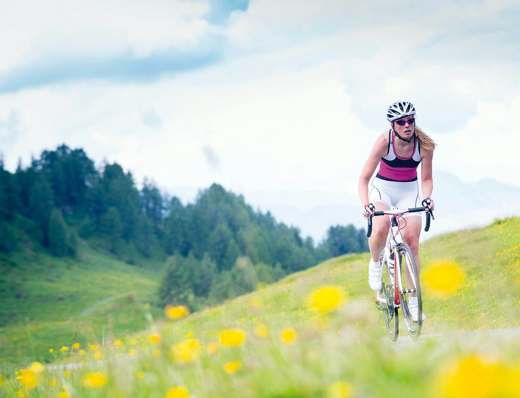 In het meinummer 2015 van Tweewieler wordt in een productoverzicht aandacht besteed aan de nieuwste producten op het gebied van Fiets & Mode.Stuur uw noviteiten zo snel mogelijk op naar de redactie Tweewieler.
Foto: AGU