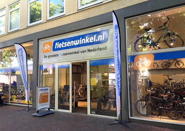 In mei werd de winkel van Hans Struijk Fietsen in Hilversum veranderd in Fietsenwinkel.nl. Daarmee leek de levering aan de webwinkel gegarandeerd, maar daar is nu een kentering in gekomen.