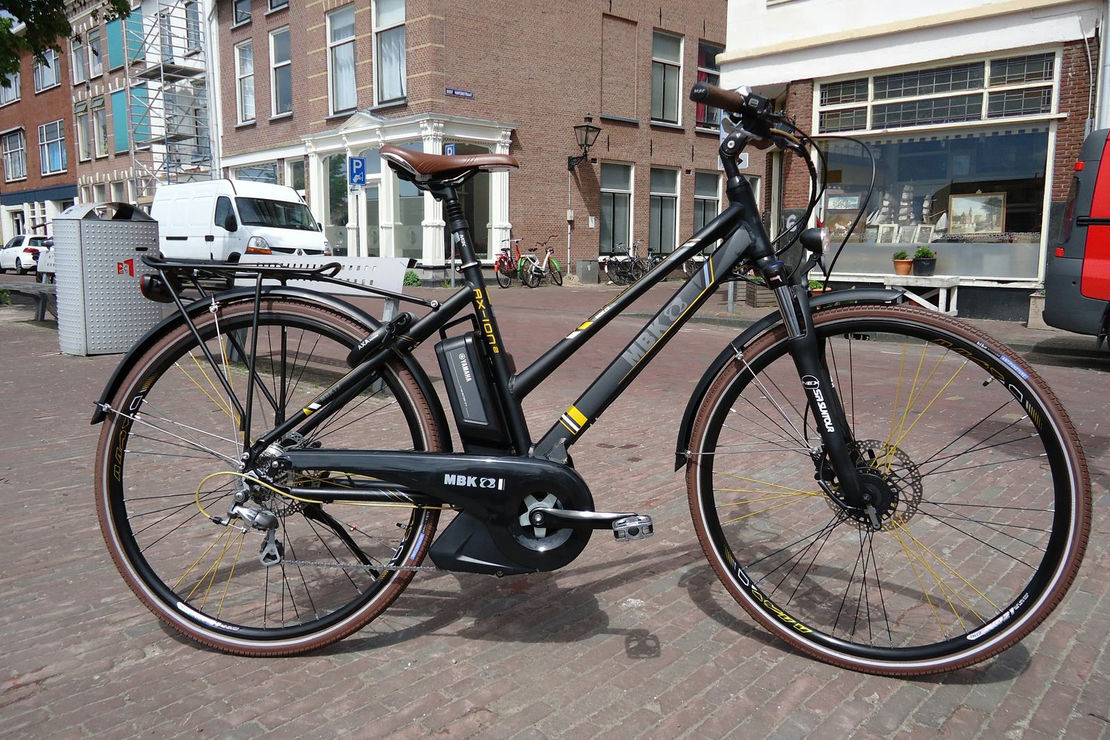 Het e-bike merk MBK is 'Powered by Yamaha'.