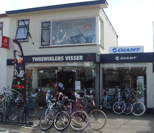 Een van de ontruimde winkels van Cycle Store Holland: Tweewieler Visser in Pijnacker. Foto: Cycle Store Holland
