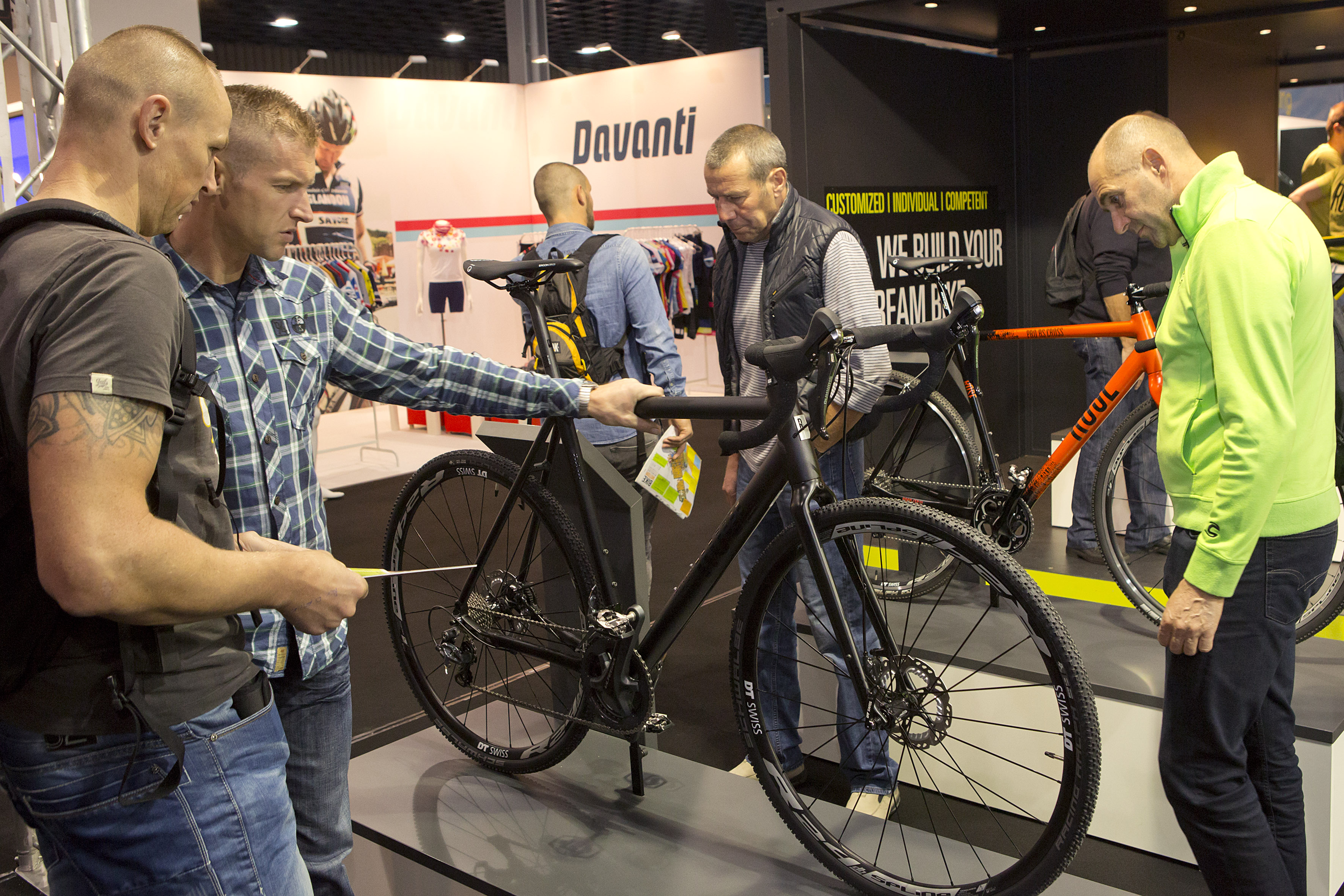 Elke deelnemer van 'Ride with the Profs' krijgt een gratis toegangskaart voor Bike MOTION. Foto Bike MOTION