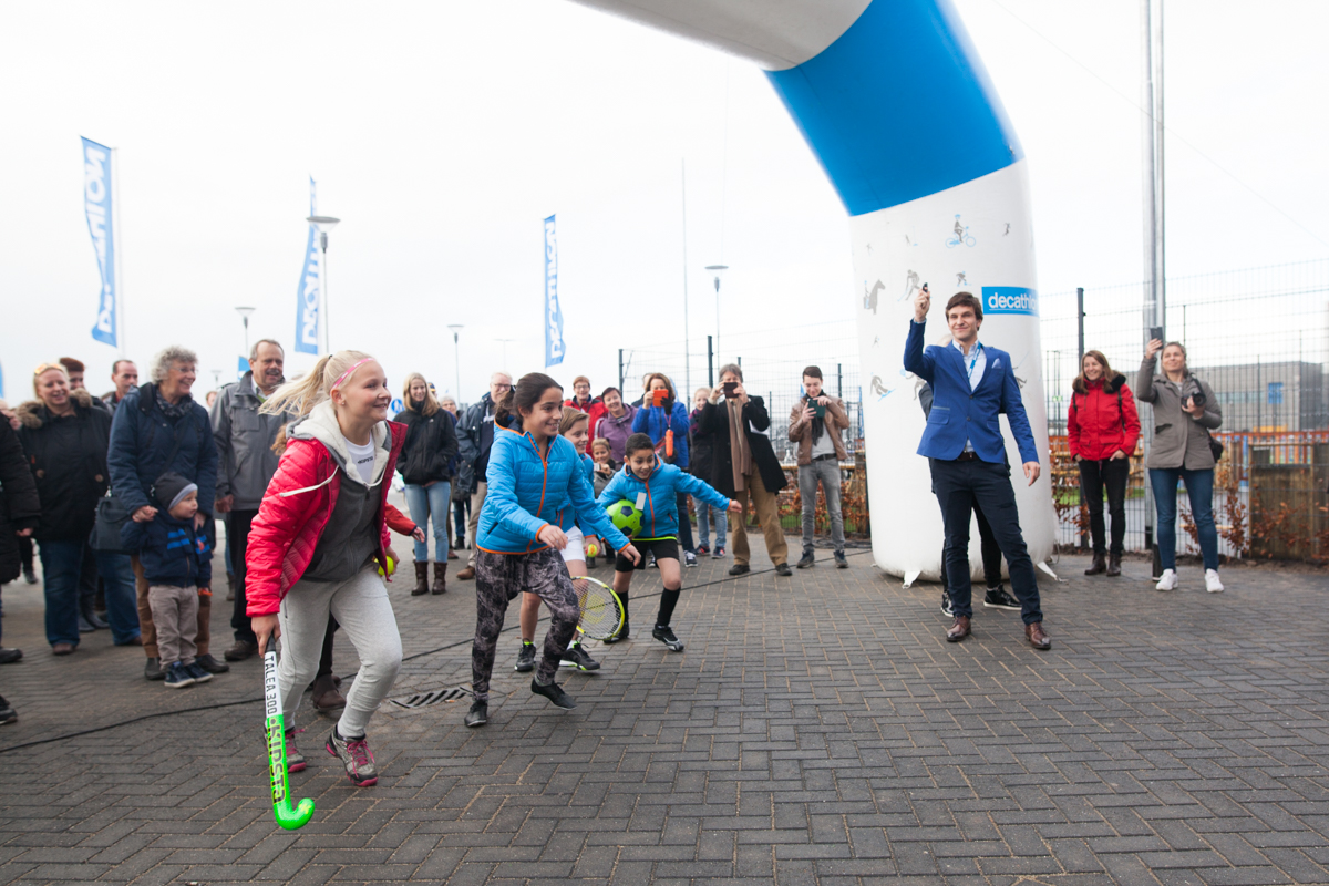 Vestigingsmanager Mario Kramer opent Decathlon Breda. Foto Decathlon