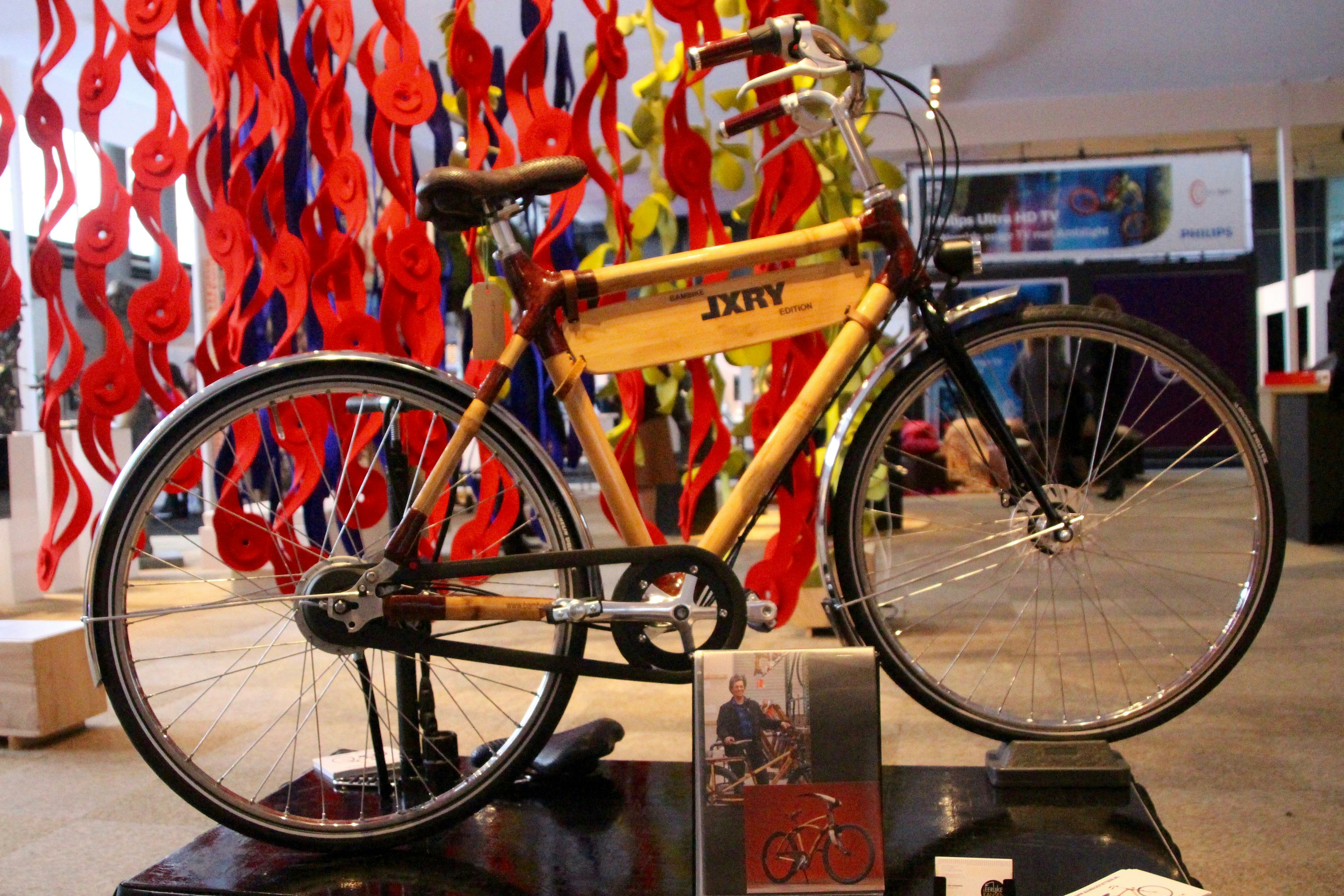 Bamboefietsen is een leverancier, die een complete fietscollectie op de markt brengt met een bamboe frame als basis. Foto Nieuwsfiets