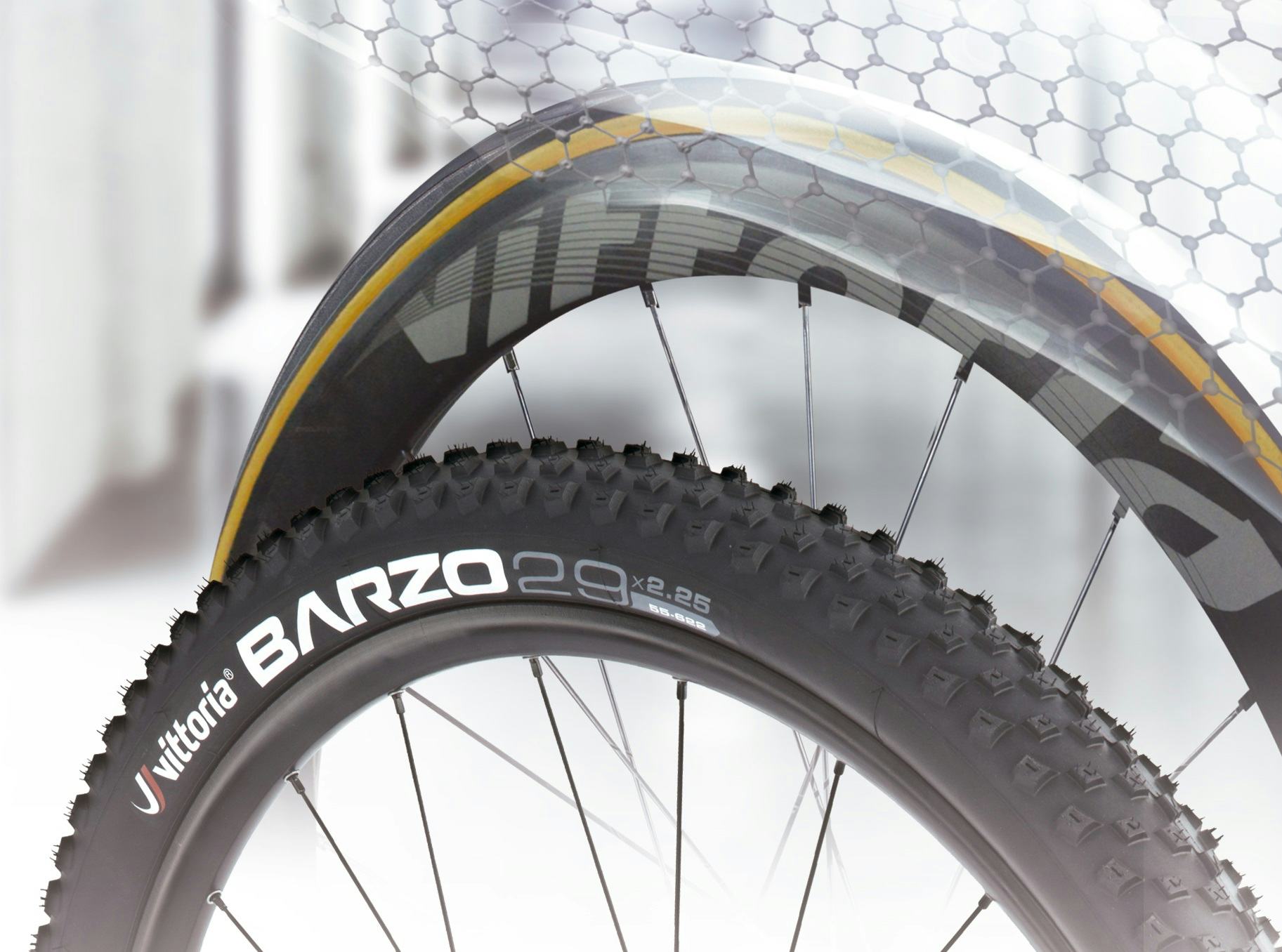 Vittoria heeft de technologie van grafeen nu zo ver ontwikkeld dat het dit materiaal kan gaan verwerken in banden en wielen. – Foto Vittoria