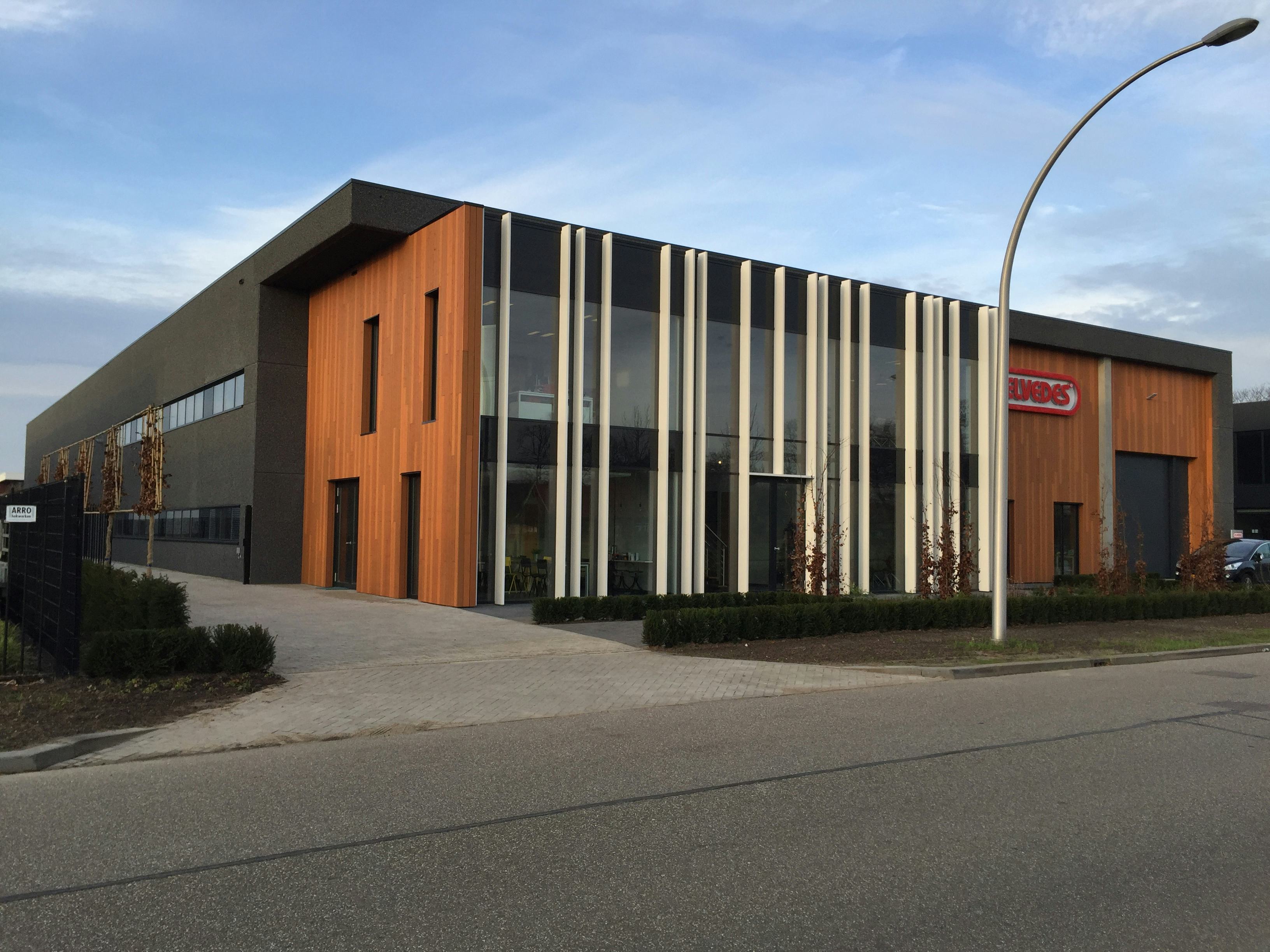 Het nieuwe pand van Elvedes Cable & Brake systems beschikt over 350 m2 kantoorruimte, 1.000m2 productieruimte, en 1.200m2 opslagruimte. Foto Elvedes