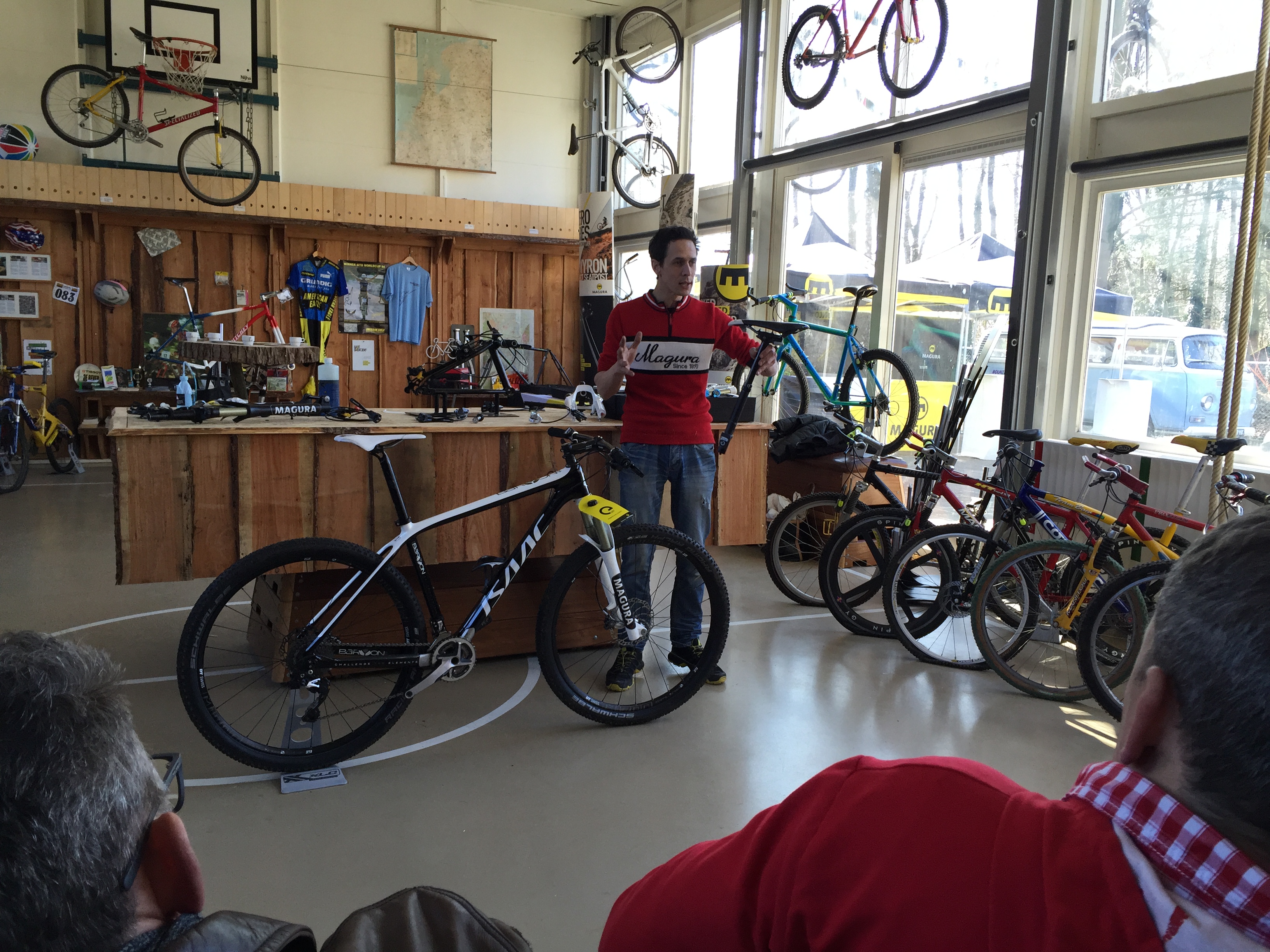 De technische training werd gehouden in het Mountainbike museum in Arnhem. Foto Tehava