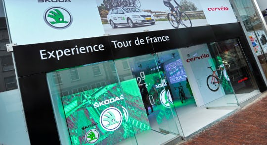 Pon heeft een pop-up experience store van zo'n 80 m2 geopend aan de Lange Viestraat in Utrecht.