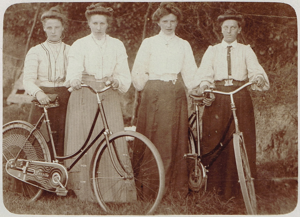 Het boek 'Gazelle rijwielen, 125 jaar fietsen'  is te koop bij een aantal boekhandelaren, fietsmuseum Velorama en op de site van vereniging De Oude Fiets. Foto Gazelle
