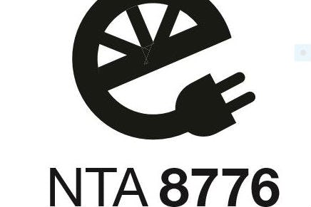 Helmen die voldoen aan de NTA 8776 norm zijn te herkennen aan een stickertje met het logo erop.