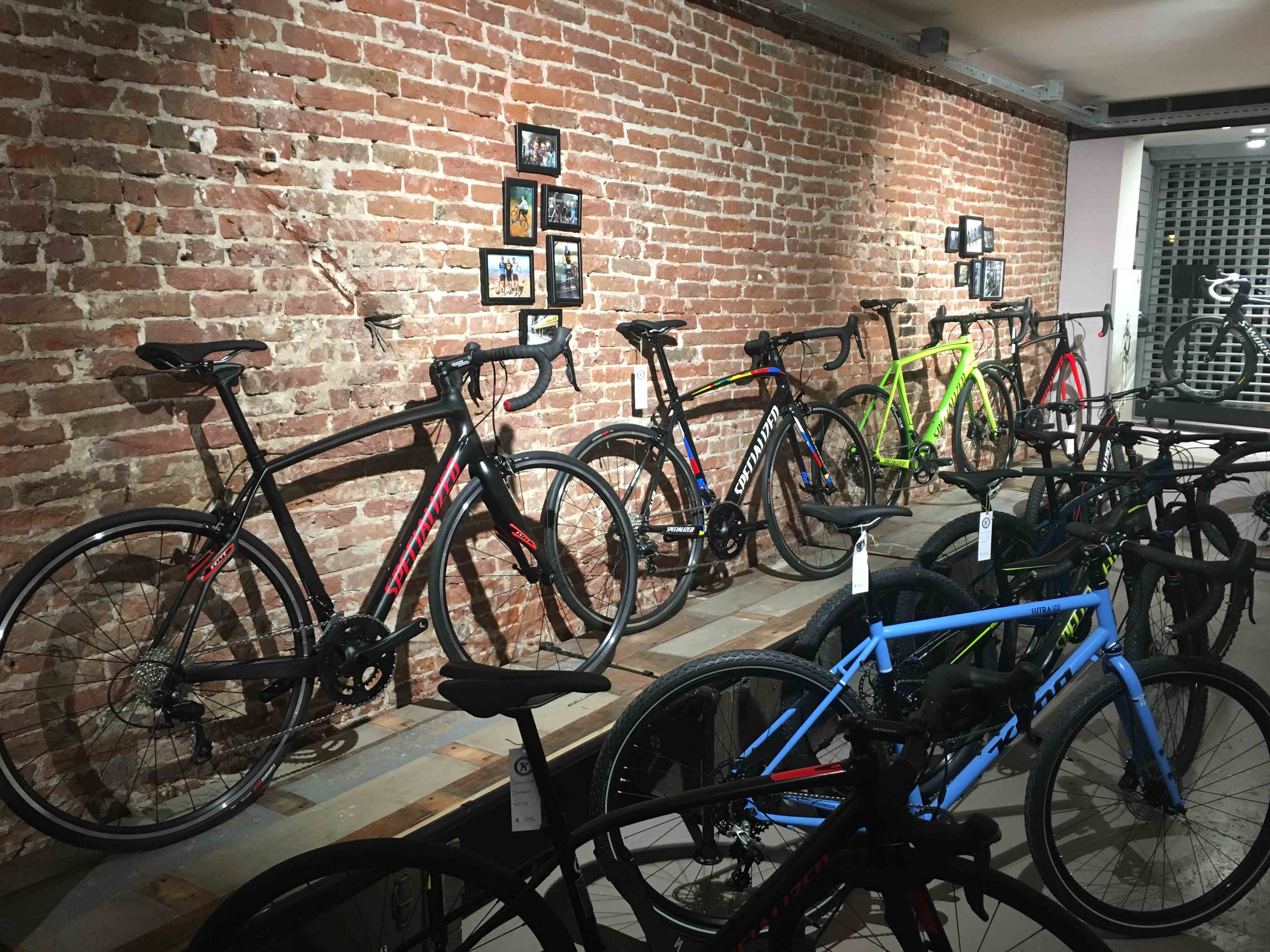 Oude en nieuwe elementen vloeien in elkaar over. Foto Kaptein Tweewielers