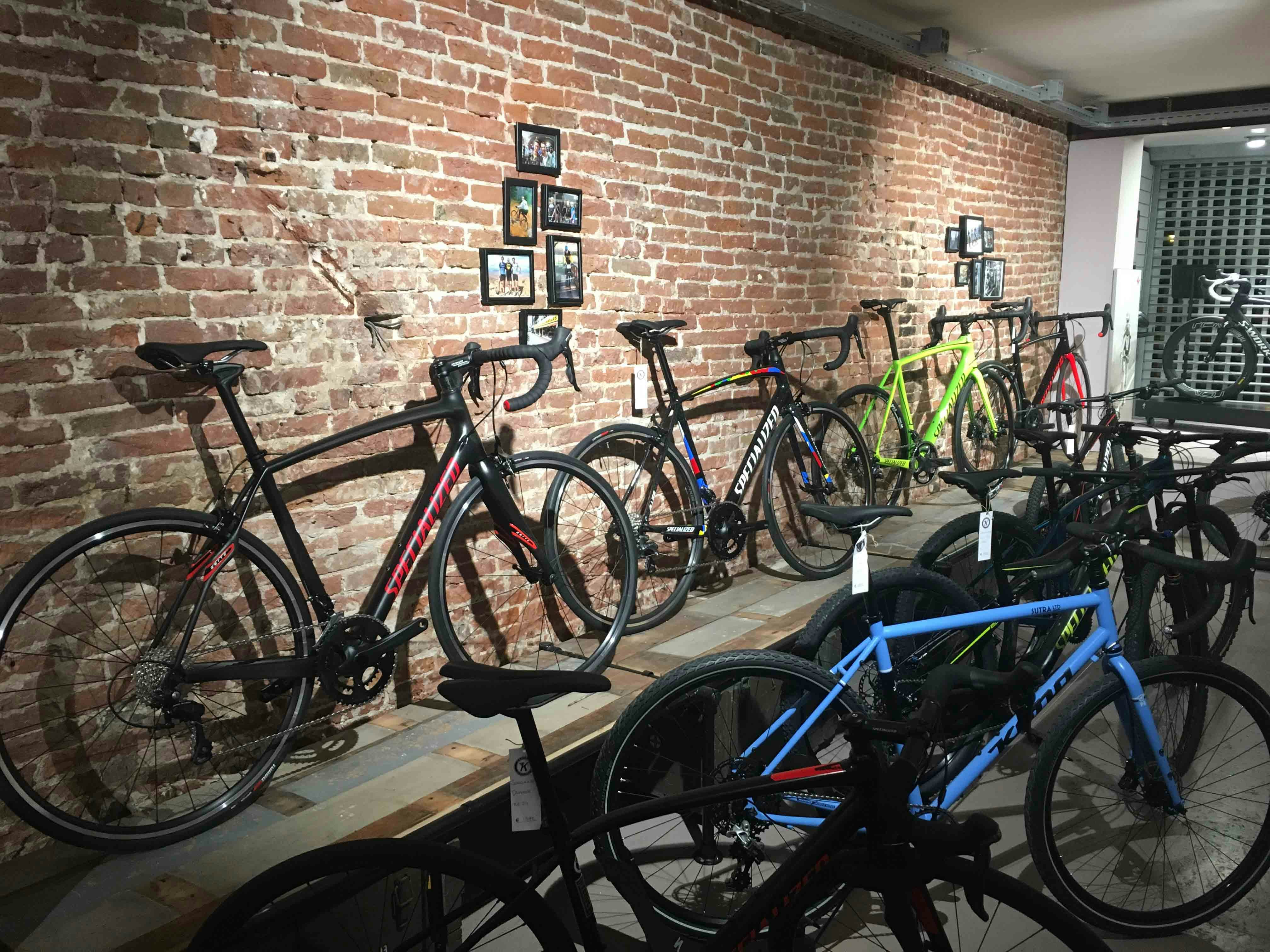 Oude en nieuwe elementen vloeien in elkaar over. Foto Kaptein Tweewielers