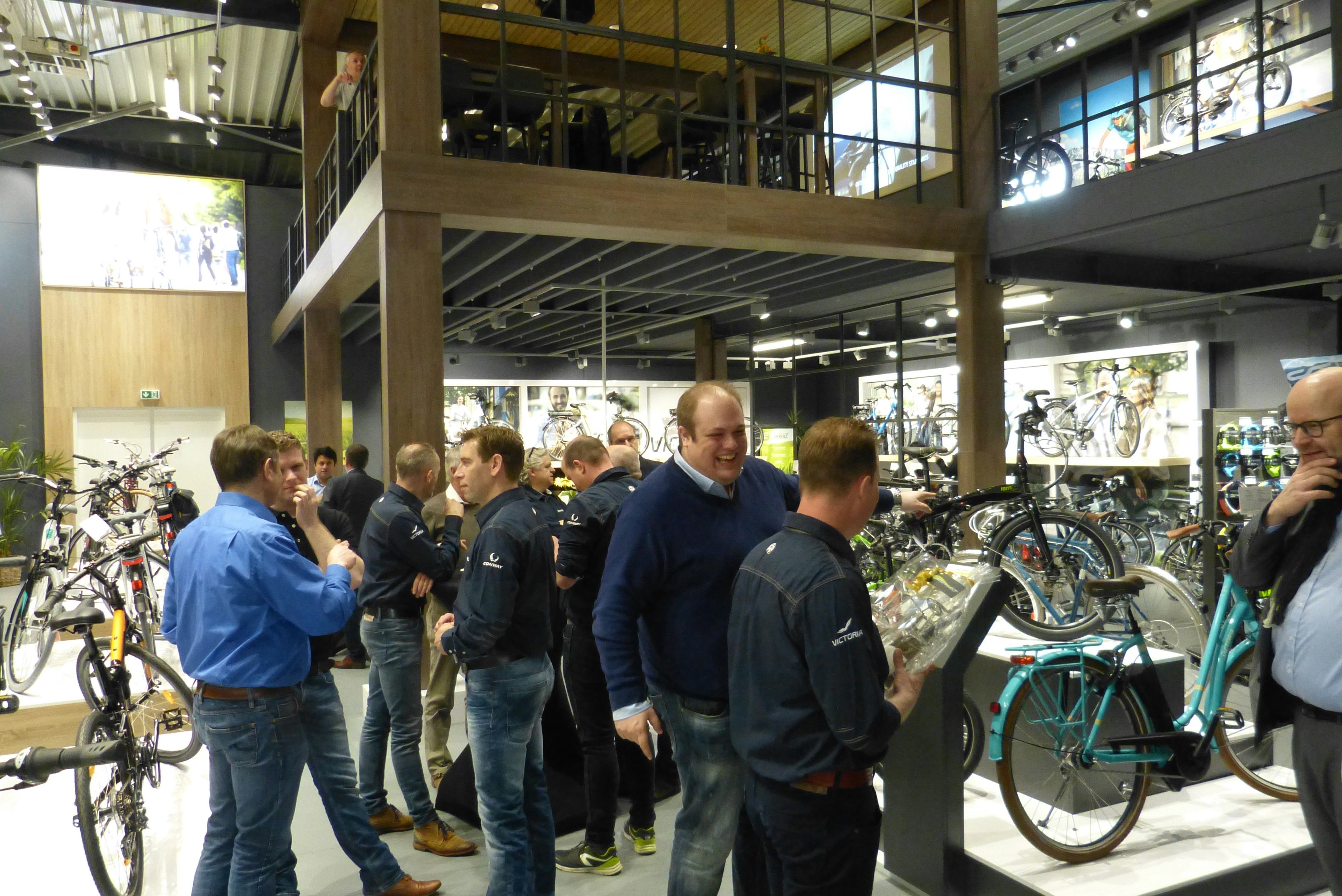 Het Hartje Experience Center Benelux is op vrijdag 31 maart 2017 officieel geopend. Het center is ingericht door Decoproject Europe. Foto's Redactie Tweewieler