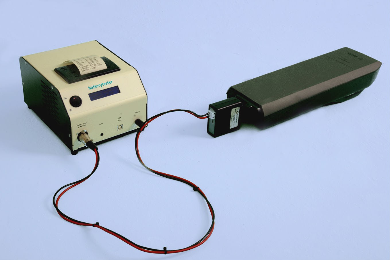 De Flamec accutester (Flamec Battery Tester) is sinds een aantal jaren op de markt. Foto Flamec