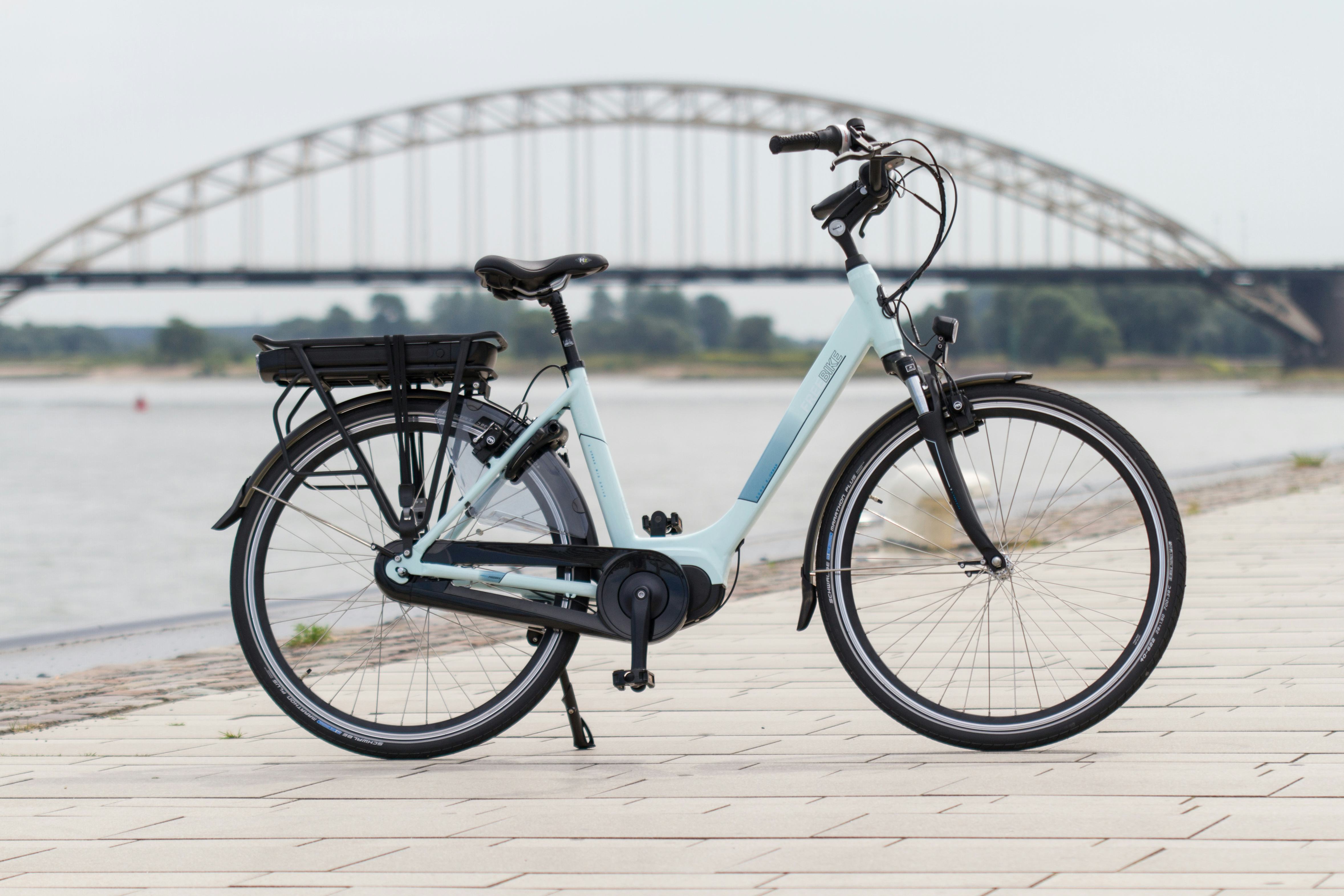 Freebike Soho, een urban mid drive e-bike met Bafang Max Drive Motor, Samsung accu (standaard 15 Ah), Magura hydraulische remmen en Shimano Nexus 8 versnellingsnaaf. Foto Freebike