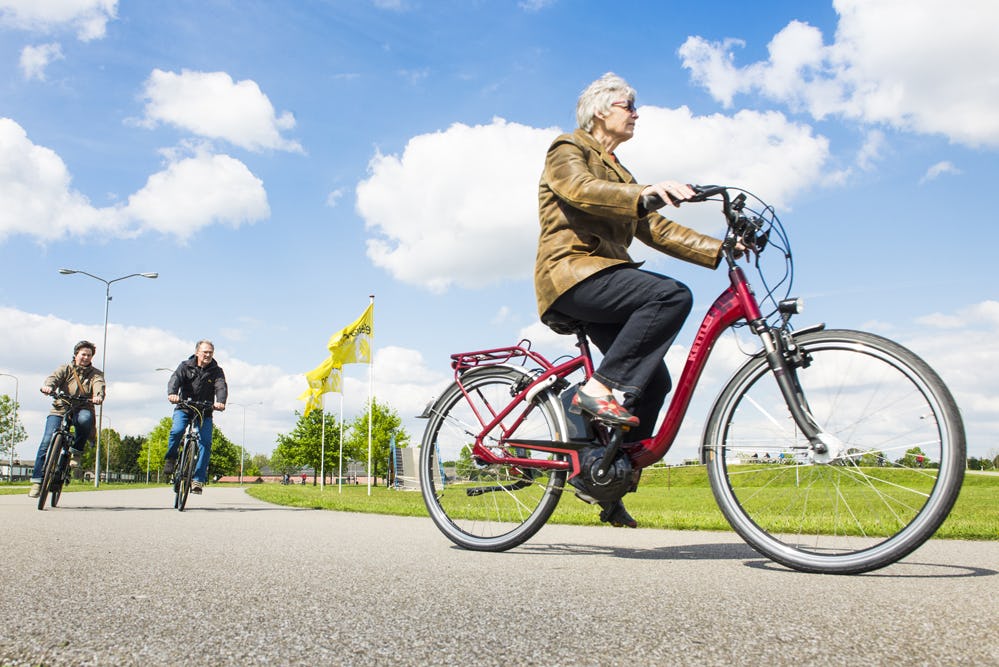 Dit soort berichtgeving geeft nogmaals aan hoe belangrijk het is dat de overheid meer ruimte maakt voor de fiets. Foto Elektrische Fietsen.com