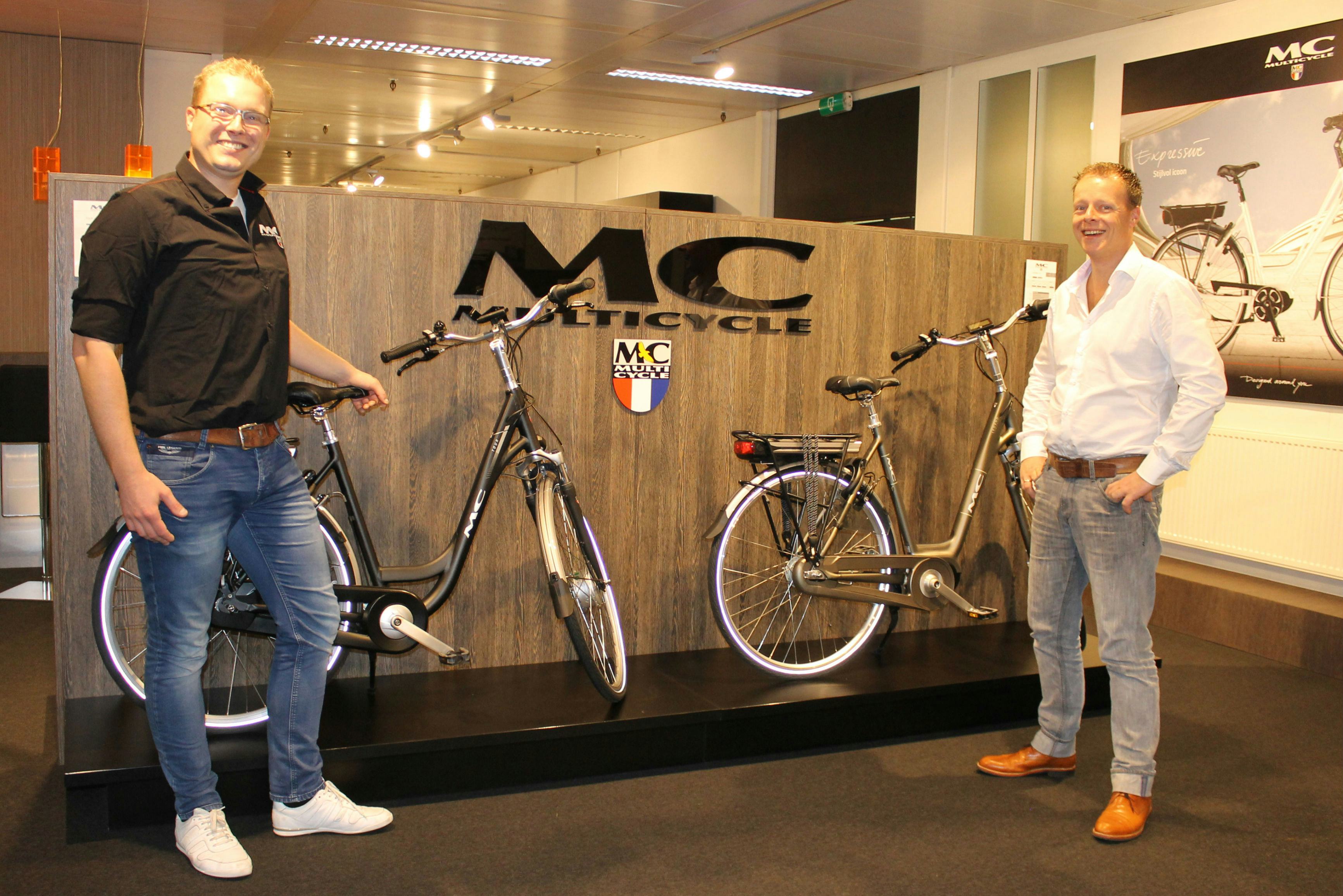 Leon Westenberg (links) en Gerben Zwarts, respectievelijk Sales en Product Manager van Multicycle. Foto Tweewieler