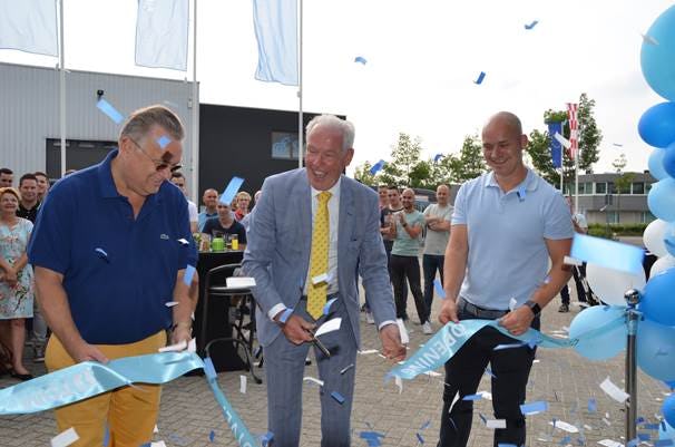 Waarnemend burgemeester van Bladel Peter Maas opende het nieuwe pand van T.O.M.