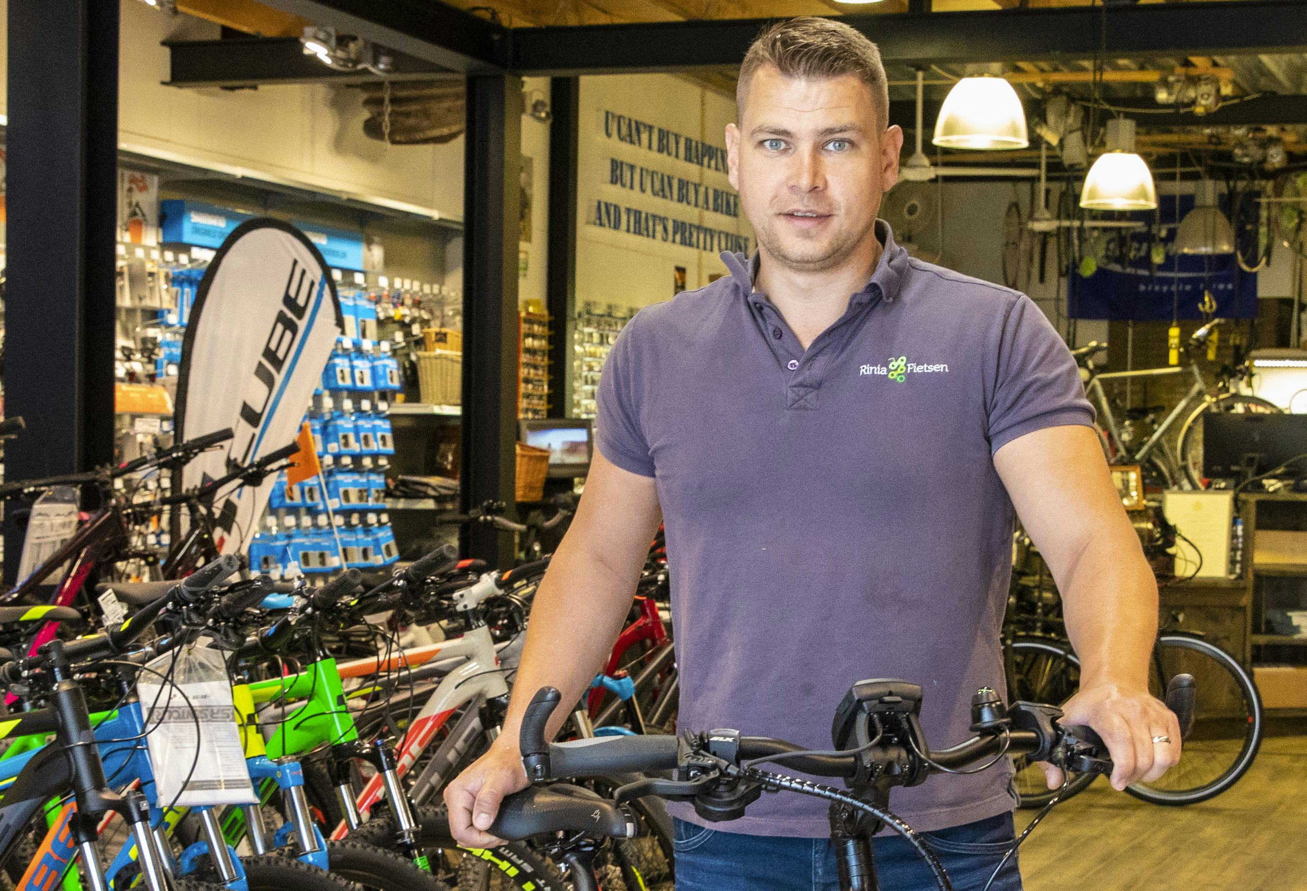 Timen Rinia van Rinia Fietsen. Foto Anne van der Woude fotografie