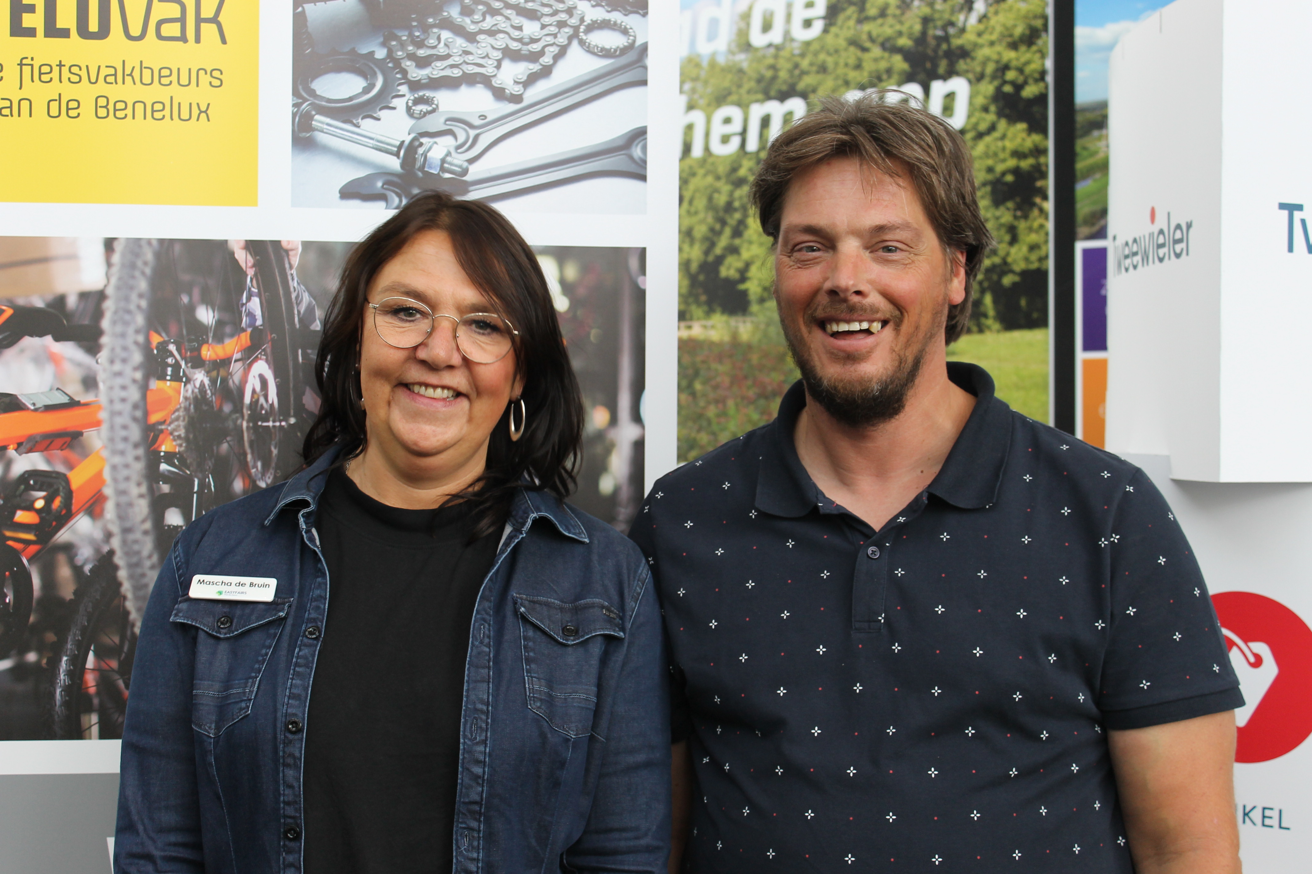 Beursmanager Mascha de Bruin en initiatiefnemer en adviseur Will Schepers. Foto Tweewieler