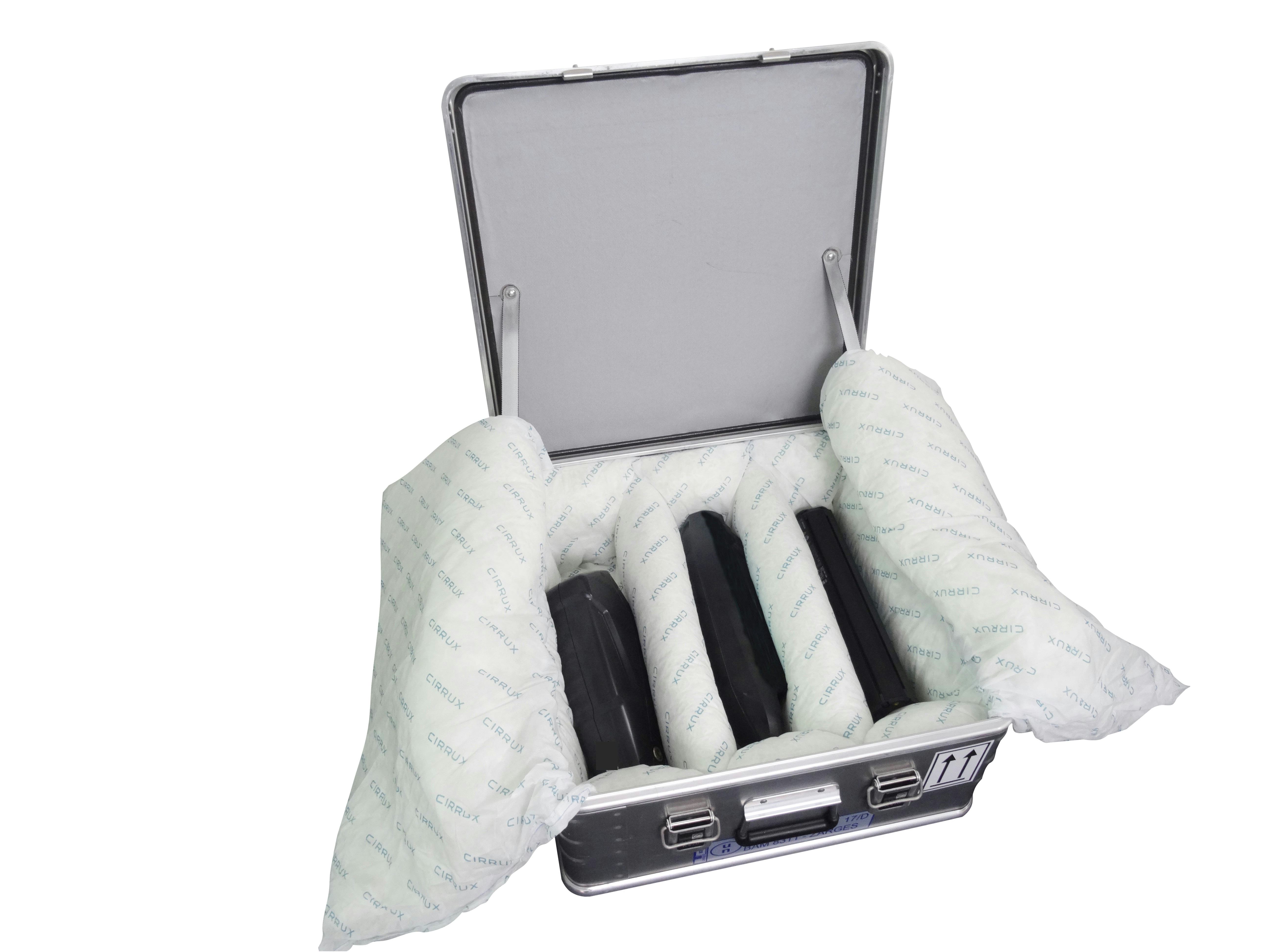 De Zarges accu safe is speciaal ontworpen voor het veilig bewaren en transporteren van lithium batterijen. Foto Zarges