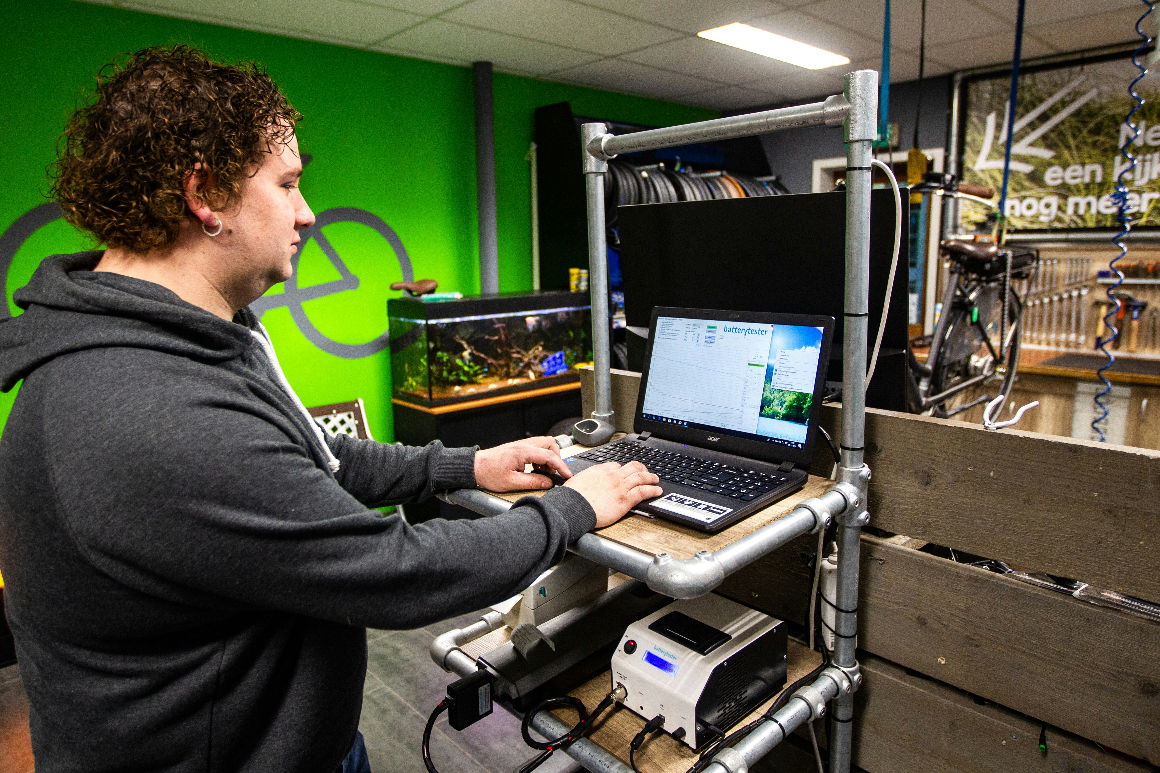 "Sinds we de accutester gebruiken hebben we geen discussies met onze klanten meer”, vertelt Bryan de Groot.