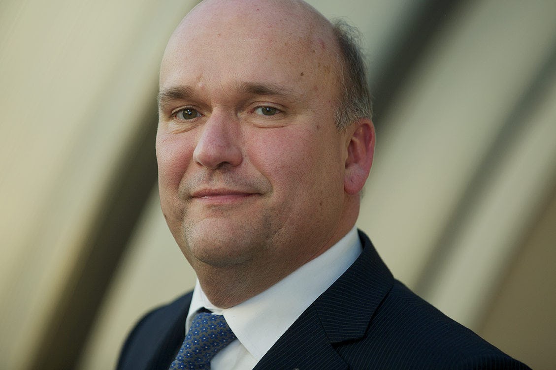 Arnold Koopmans Koopmans volgt Rob van Oosterhout op.