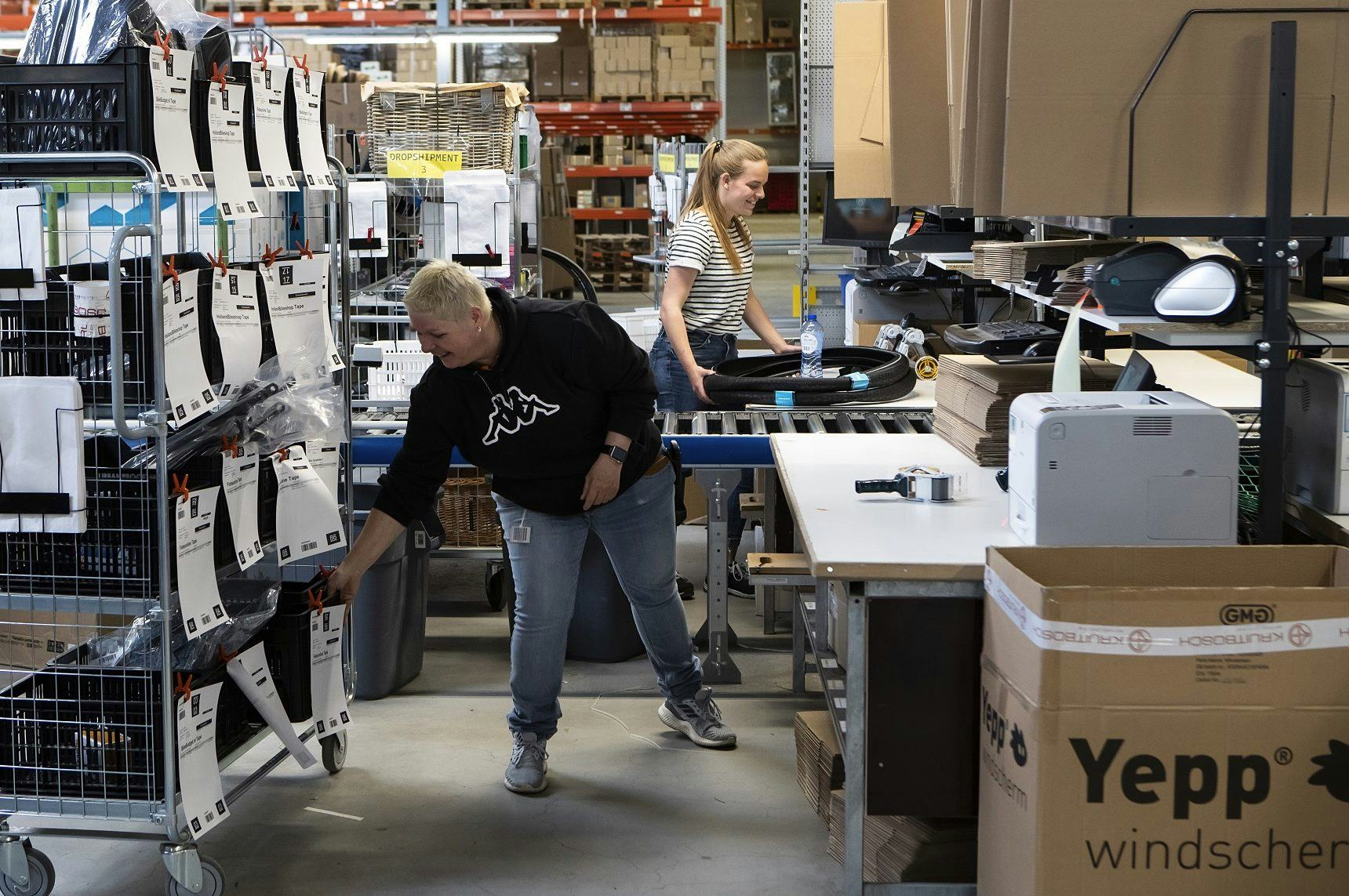 Bij drop shipment voert de winkel de producten in het bestelsysteem van Kruitbosch in, waarna de bestellingen rechtstreeks naar de klanten worden gestuurd.