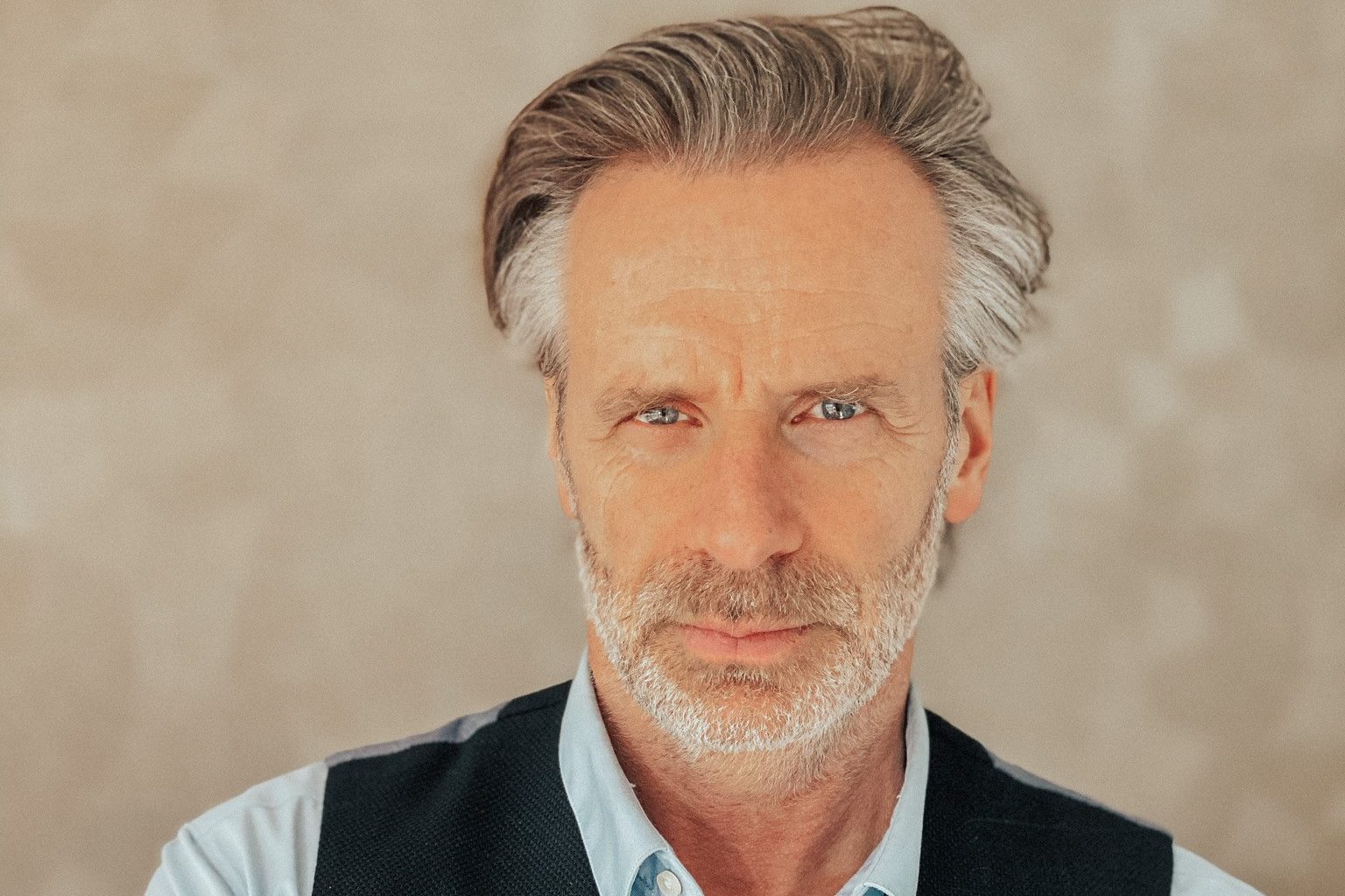 Designer John Ligtenberg nieuw binnen vakjury winkelverkiezing