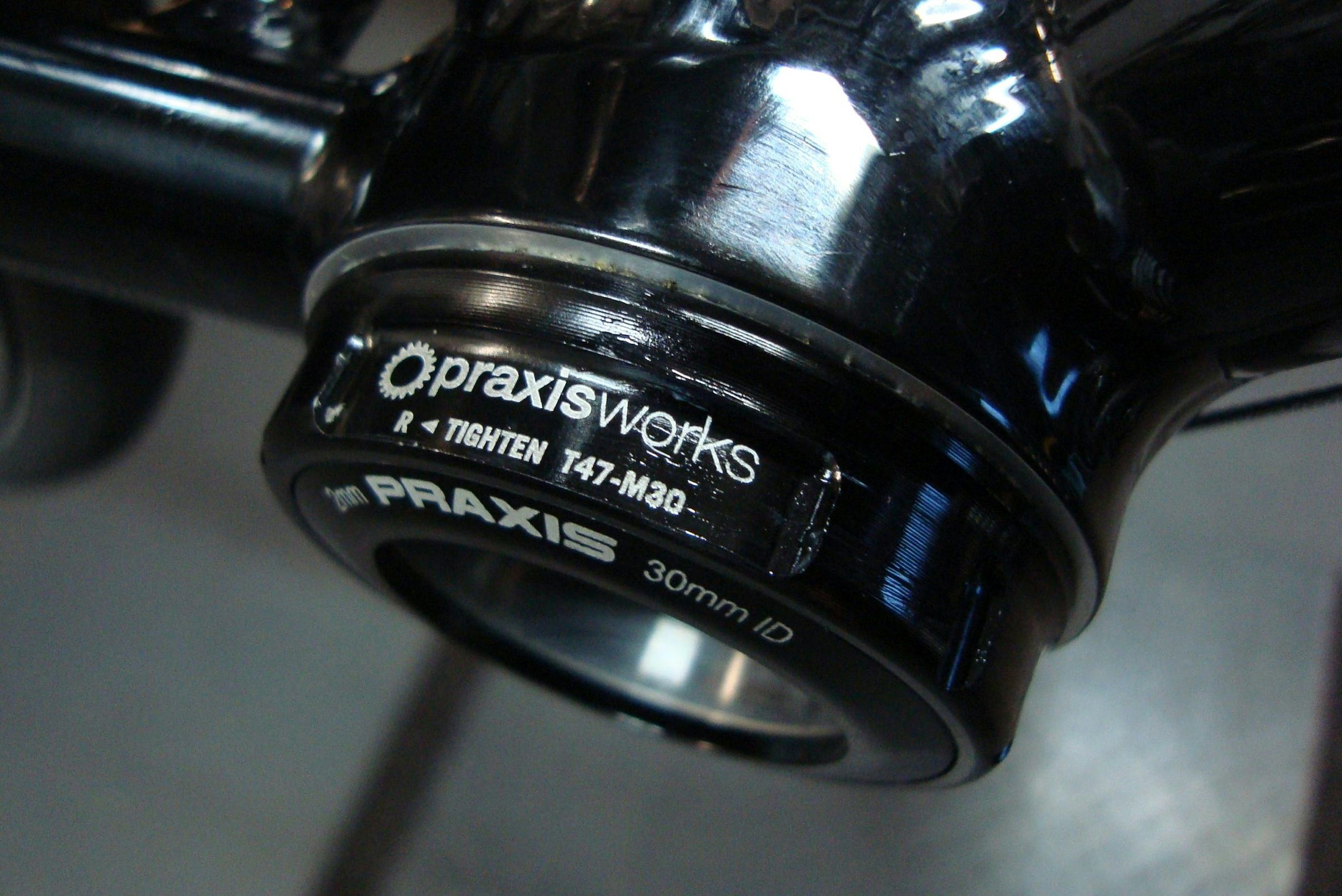 Terug van weg geweest! Schroefdraad in het bracket is weer helemaal hot. T47-brackets zijn voorzien van M47 x 1.0mm schroefdraad en kunnen worden gecombineerd met alle moderne crankstellen.