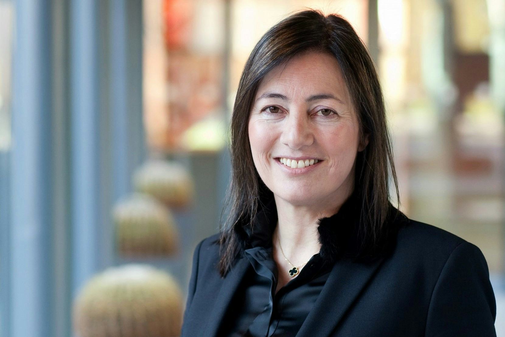 Hoogleraar Kitty Koelemeijer stelt dat je als tweewielerspecialist meerwaarde moet bieden. “Het wordt essentieel om mensen aan je te binden, bijvoorbeeld met onderhoudsabonnementen en fantastische dienstverlening.”