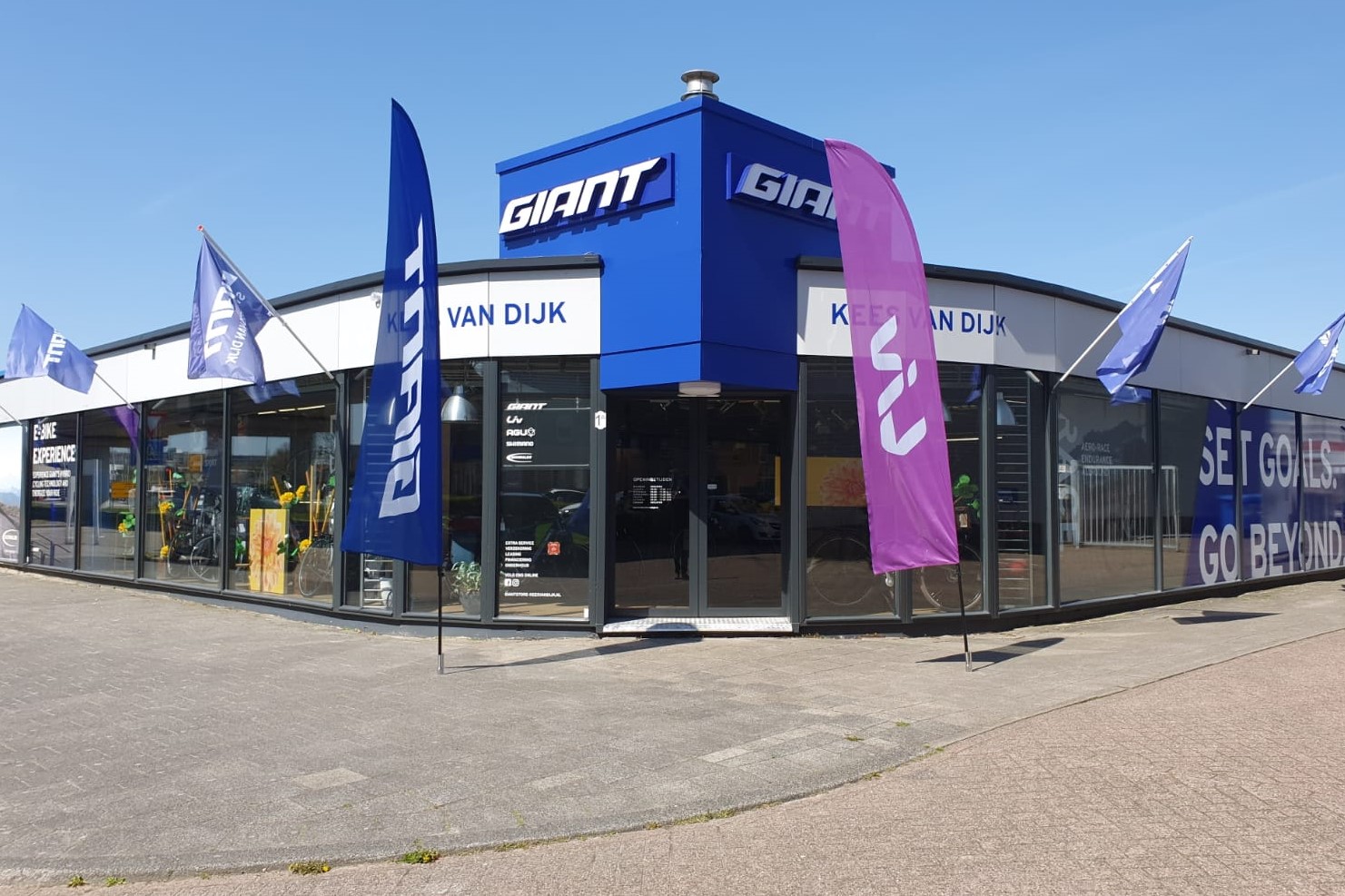 Giant Store Kees van Dijk gaat voor een tien