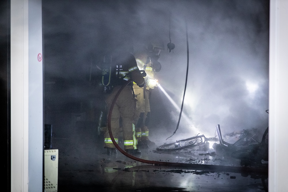 Brandschades door lithium ion-accu’s leiden bij een tweewielerbedrijf gemiddeld tot een schadepost van 800.000 euro. 