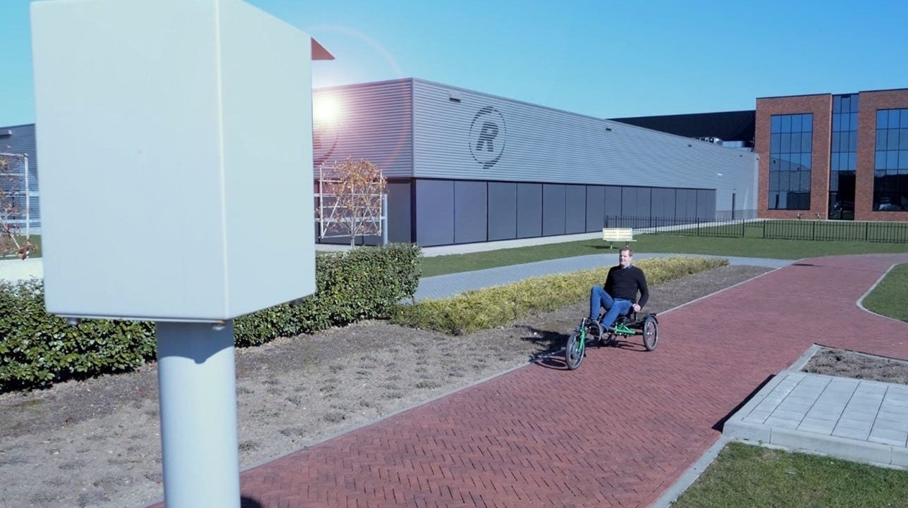 Overheid introduceert flitspalen op fietspaden