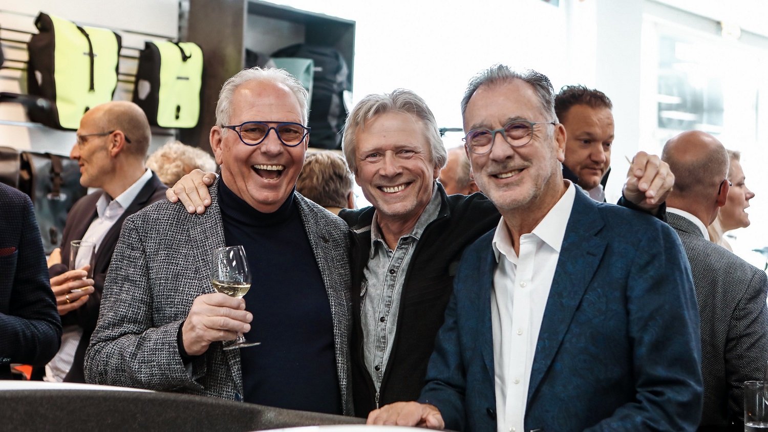 Hans de Bruin (links) met naast hem Walter van den Hoven en Peter van den Kommer. 