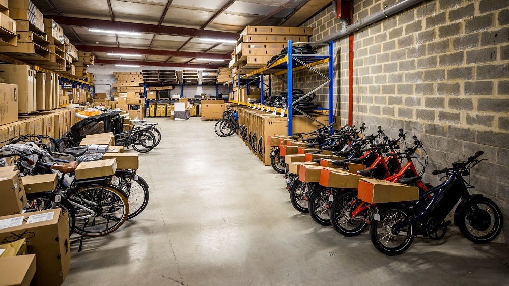 H&L Accountants & Belastingadviseurs ziet dat veel ondernemingen in de tweewielerbranche hoge voorraden hebben opgebouwd. Dit kan mogelijk in de tweede helft van 2022 gevolgen hebben voor het prijsbeleid van retailers. (foto Marcel van Hoorn)