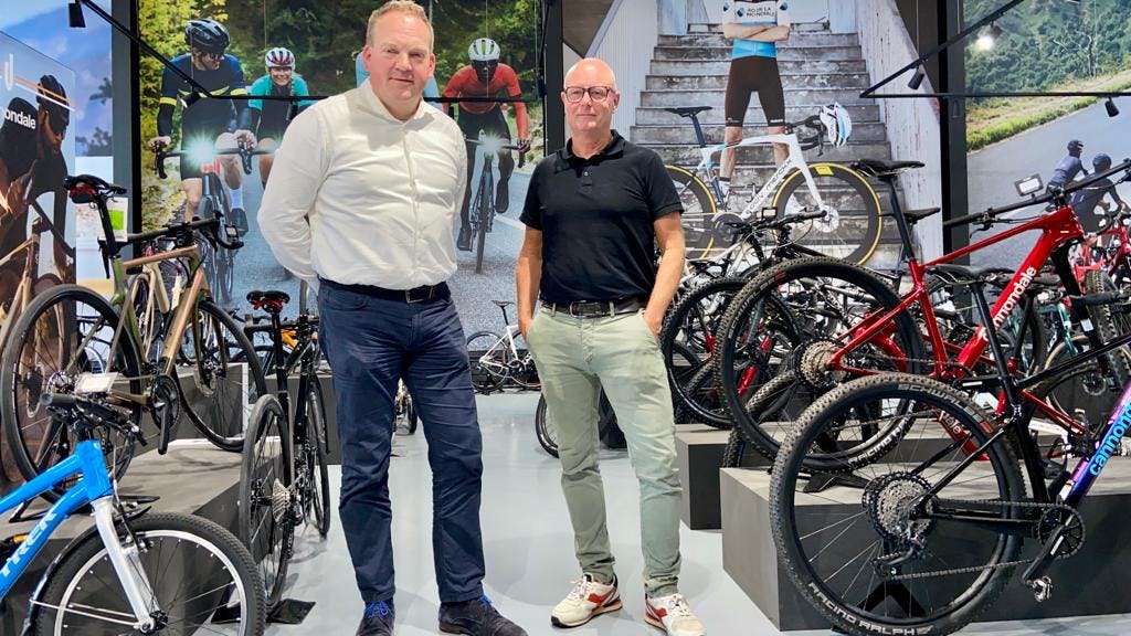 Wat bracht Velodroom de overname door Auto Century (en omgekeerd)?