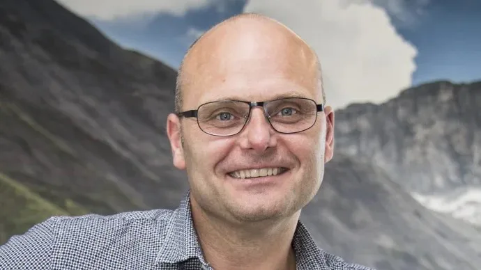 Hans Rooden Hans van Rooijen aan de slag bij Advanced