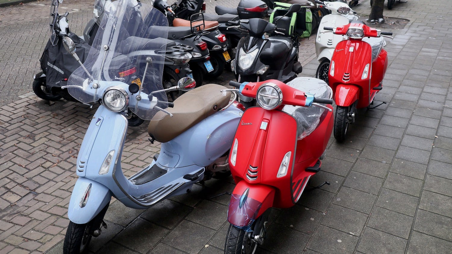 Bol.com schrapt producten voor opvoeren scooters