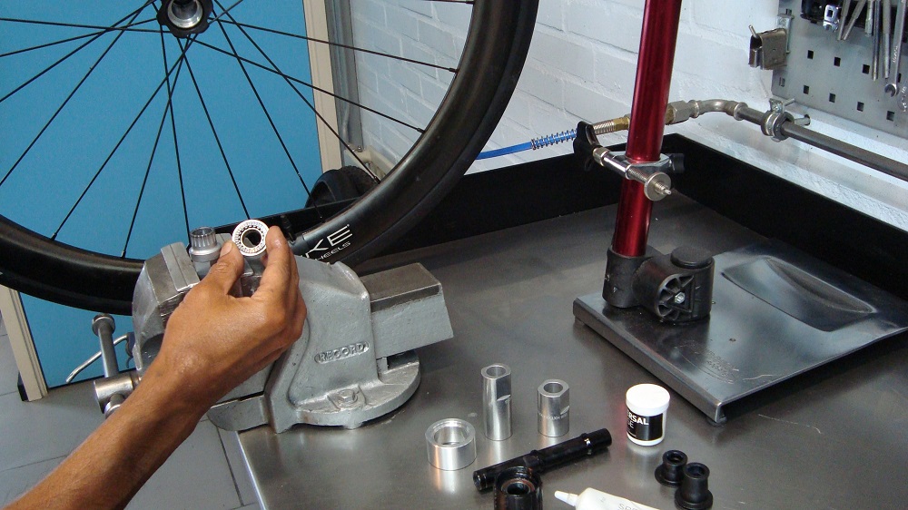 Voor het compleet demonteren van de ratchet-EXP systemen van DT-Swiss is een nieuwe gereedschapset ontwikkeld.